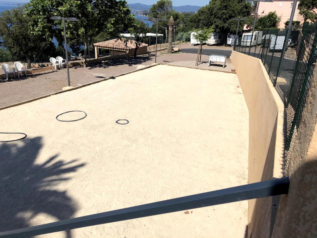 Hotel Frantheor Saint-Raphael 4 étoiles Esterno foto