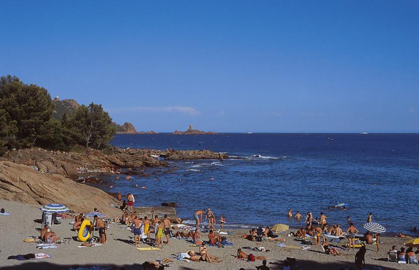 Hotel Frantheor Saint-Raphael 4 étoiles Esterno foto